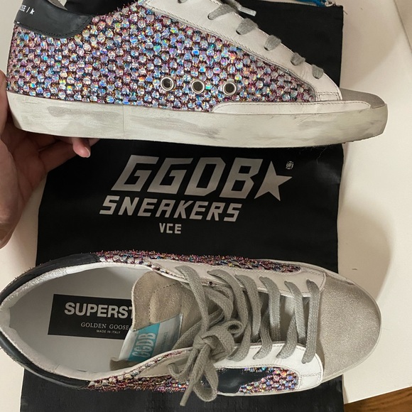 SOLD: Golden Goose Deluxe Brand Sneakers - Picture 2 of 13